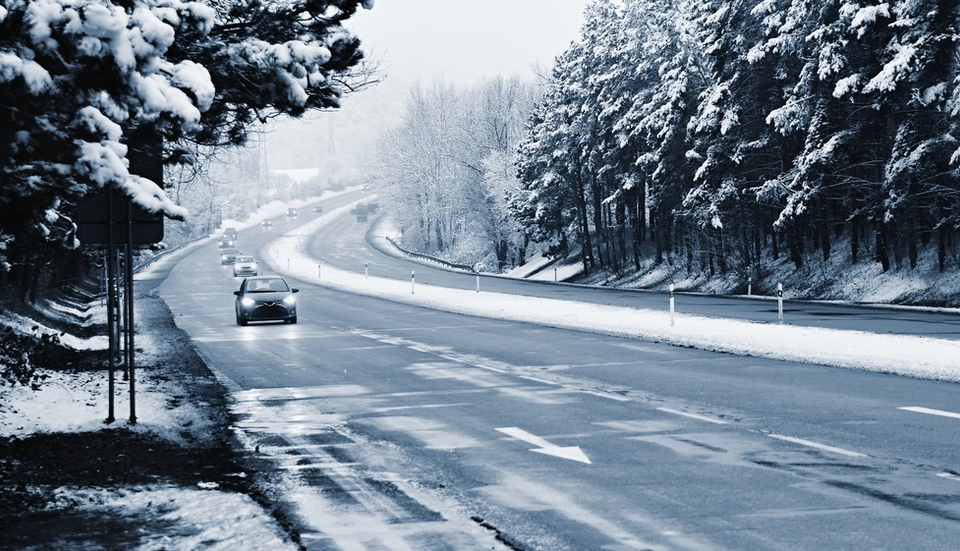 Жълт код за студено време и ниски температури е обявен за днес в 17 области в страната. Това са София-град, София-област, Видин, Перник, Кюстендил, Враца,...