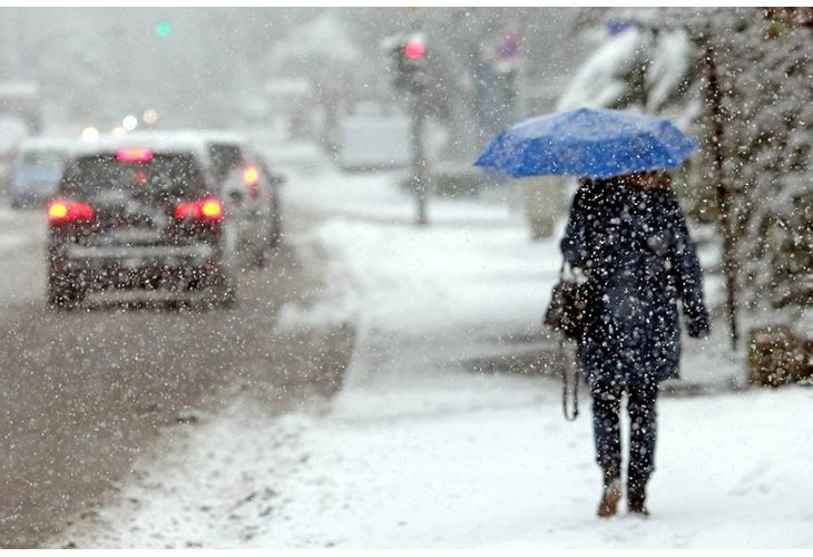 Сняг ще вали на повечето места в Северна България, в Североизточна количествата ще са значителни.Вятърът ще е до умерен от север-северозапад, в Източна...