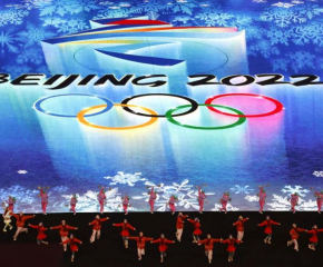 Зимните олимпийски игри в Пекин 2022 бяха открити с красива церемония