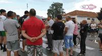 ПРОТЕСТИРАЩИТЕ КРУШАРЕ С ВТОРО ПИСМО ДО  ВЛАСТИТЕ. БЛОКАДАТА ОСТАВА